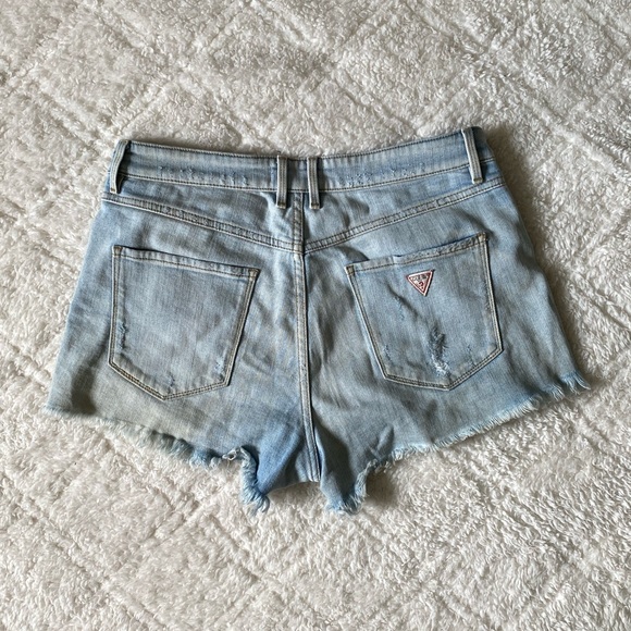 Guess Jean Shorts ✨ - Picture 2 of 3